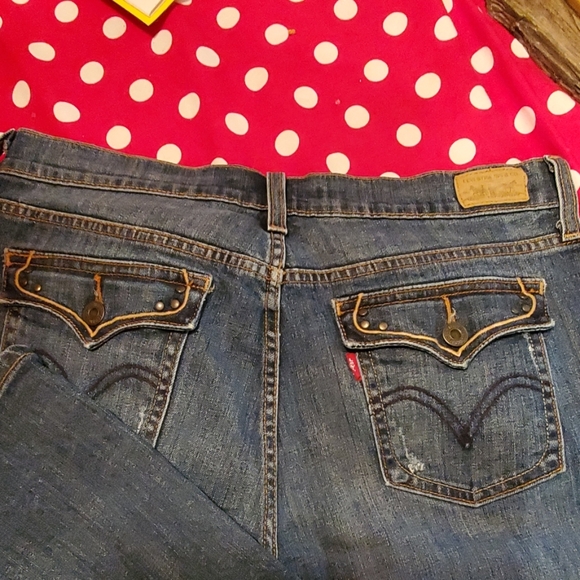 Jeans - Picture 2 of 3